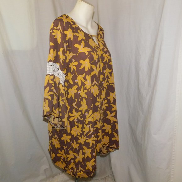 Crepas Tunic Top Brown & Yellow Flowers Lily's - Picture 6 of 8